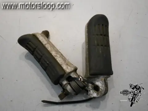 Honda NTV650(RC33) Voetsteunen