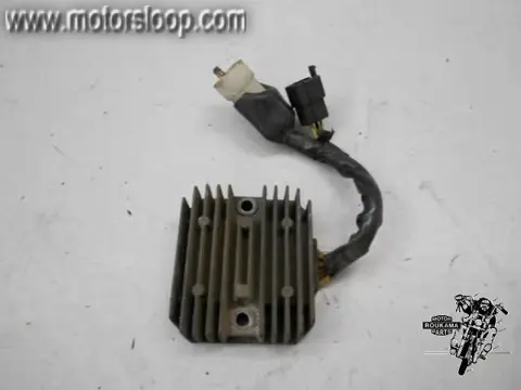 Honda NTV650(RC33) Spanningsregelaar
