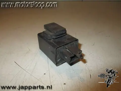 Honda PC800(RC34) Knipperlicht relais