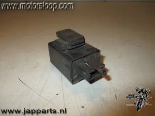 Honda PC800(RC34) Knipperlicht relais
