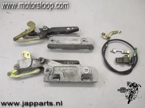 Honda ST1300 (SC51A) Zadelvergrendeling