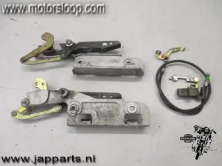 Honda ST1300 (SC51A) Zadelvergrendeling