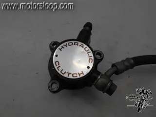 Honda VF1000F2(SC15) Koppelingscilinder blokzijde