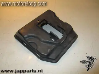 Honda VF1100C(SC12) Luchtfilterhuis onderkant