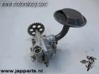 Honda VF1100C(SC12) Oliepomp met tandwiel en zeef