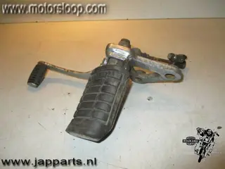 Honda VF1100C(SC12) Voetsteun L voor met schakelset
