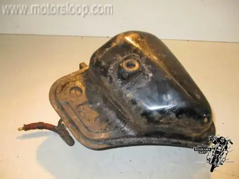 Honda VF500C(PC13) Benzinetank sub