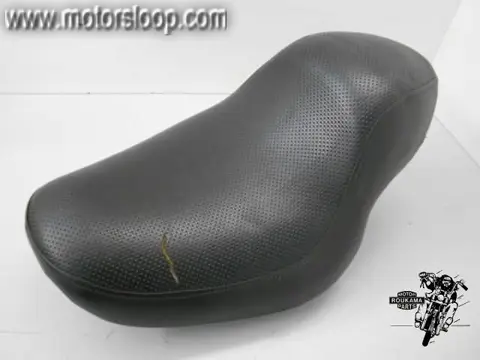 Honda VF700C(RC211) Zadel