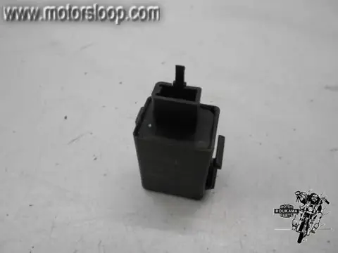 Honda VF750F(RC15) Knipperrelais