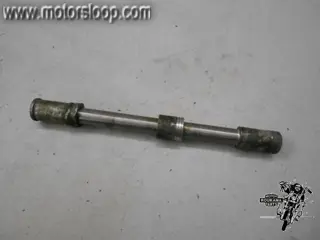 Honda VF750F(RC15) Voorwiel as