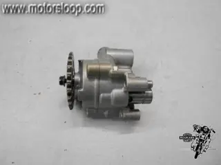 Honda VT1100C(SC18) Oliepomp