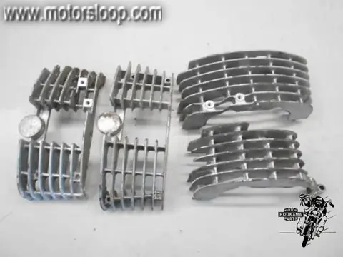 Honda VT1100C(SC18) Sierkappen cilinderkop