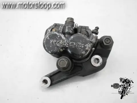 Honda VT700/VT750(RC19/1) Remklauw rechts voor