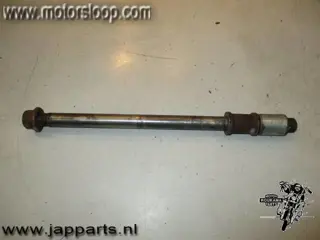 Honda VT700/VT750(RC19/1) Voorwielas 1