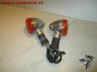 Honda VT700C(RC19) Knipperlichtenset voorkant