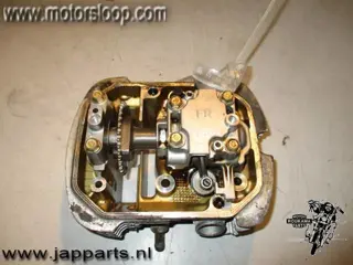 Honda XL125V(JC32) Cilinderkop voor