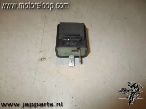 Honda XL125V(JC32) Knipperlicht relais