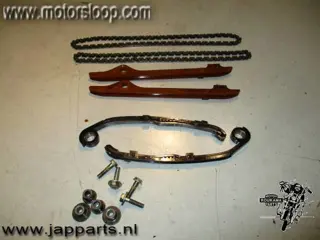Honda XL125V(JC32) Nokkenas kettinggeleiders