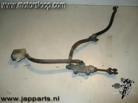 Honda XL125V(JC32) Rempomp achter