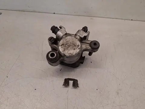 Honda XL600V(PD10) Remklauw achter