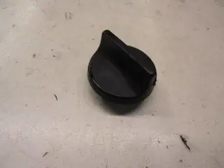 Kawasaki GPZ600R Olievuldop 16115-1009