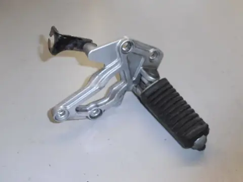 Kawasaki GPZ600R Voetsten met houder rechts voor 35011-1245