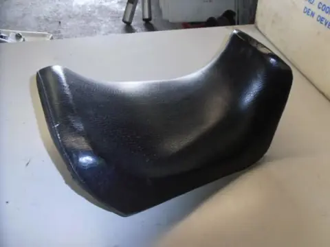 Kawasaki GPZ600R Zadel voor 53001-1415