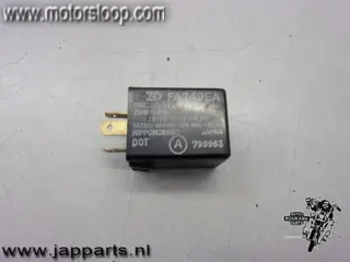 Kawasaki GPZ750(ZX750A) Knipperrelais