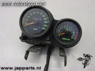 Kawasaki GPZ750(ZX750A) Tellerset 1