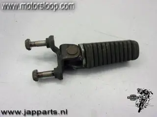 Kawasaki GPZ750(ZX750A) Voetstep rechts voor