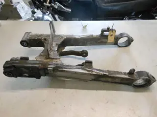 Kawasaki GPZ900R(A1-A6) Achterbrug 33001-1231-P1