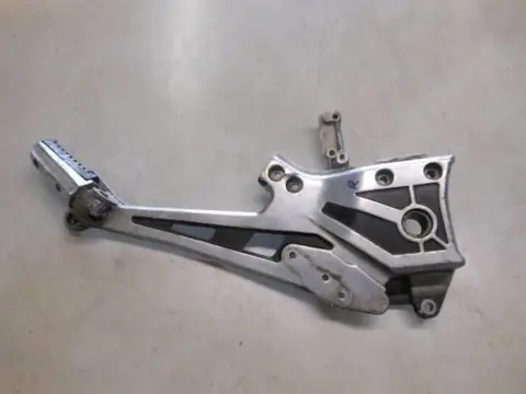 Kawasaki GPZ900R(A1-A6) Schetsplaat rechts 35011-1215