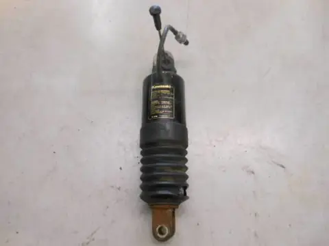 Kawasaki GPZ900R(A1-A6) Schokbreker 45014-1302