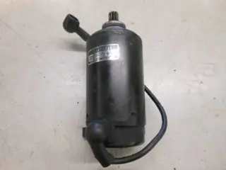 Kawasaki GPZ900R(A1-A6) Startmotor 211631060