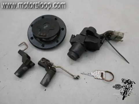 Kawasaki GPZ900R(ZX900A) Slotenset