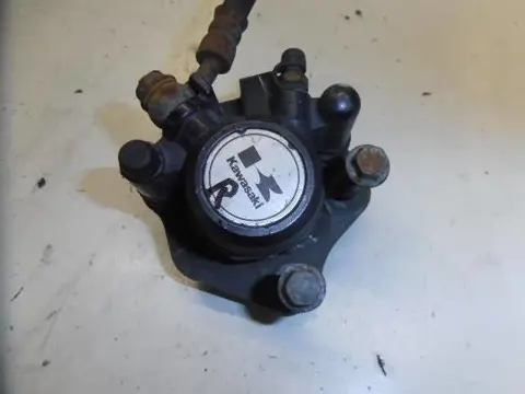 Kawasaki GT550 Remklauw rechts voor