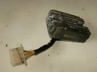 Kawasaki GT550 Spanningsregelaar 21066-1030