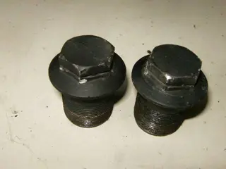 Kawasaki GT550 Voorvork Doppen