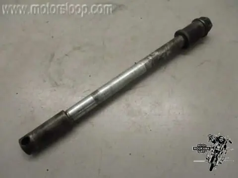 Kawasaki GT750 Voorwiel as