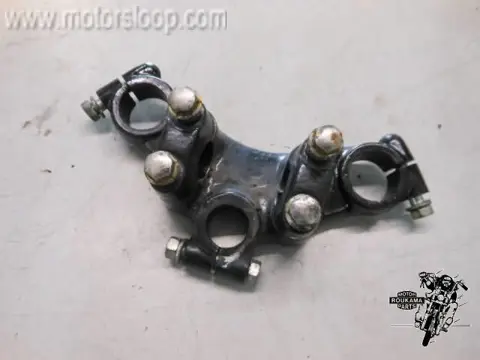 Kawasaki KE100(B9-F10) Voorvork balhoofdplaat 44039-047