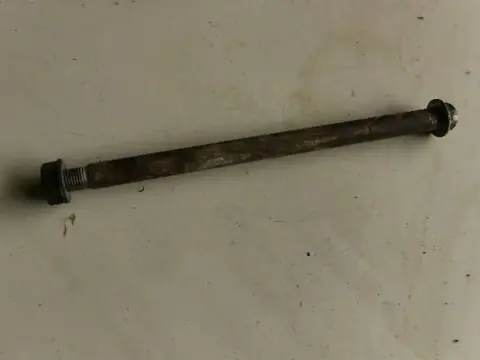 Kawasaki KLR250 Voorwiel As