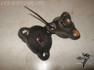 Kawasaki KZ1100D(BD10CA) Achterbrug stelbouten