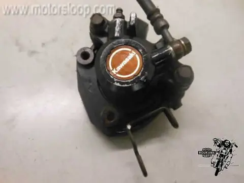 Kawasaki KZ1100D(BD10CA) Remklauw rechts voor