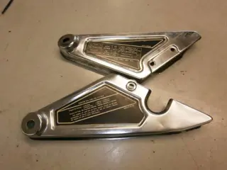 Kawasaki KZ305(CSR) Afdekkapjes frame SE 36001-1129 & 36001-1130