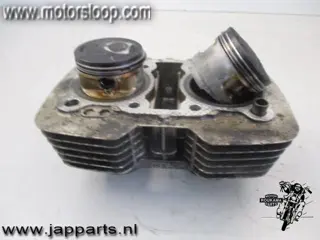 Kawasaki KZ305(CSR) Cilinder met zuigers