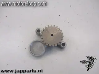 Kawasaki KZ305(CSR) Oliepomp