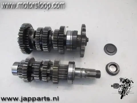 Kawasaki KZ305(CSR) Versnellingsbak compleet