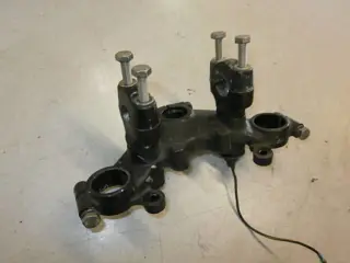 Kawasaki KZ305(CSR) Voorvork Balhoofdplaat 44039-1012