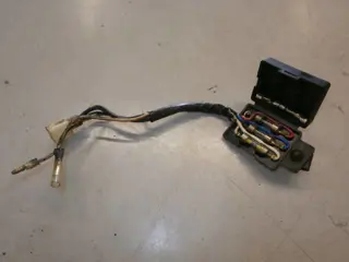 Kawasaki KZ305(CSR) Zekeringkast 26004-035