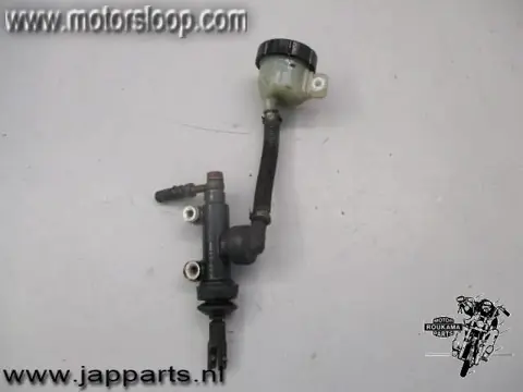 Kawasaki KZ750N Rempomp achter